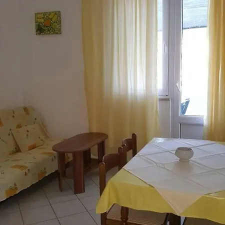 Prapatna Apartment