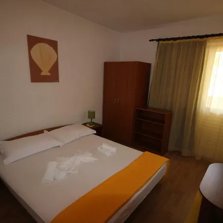 Prapatna Apartment *